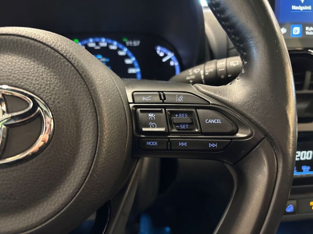Toyota Yaris Cross 2022 Keltainen