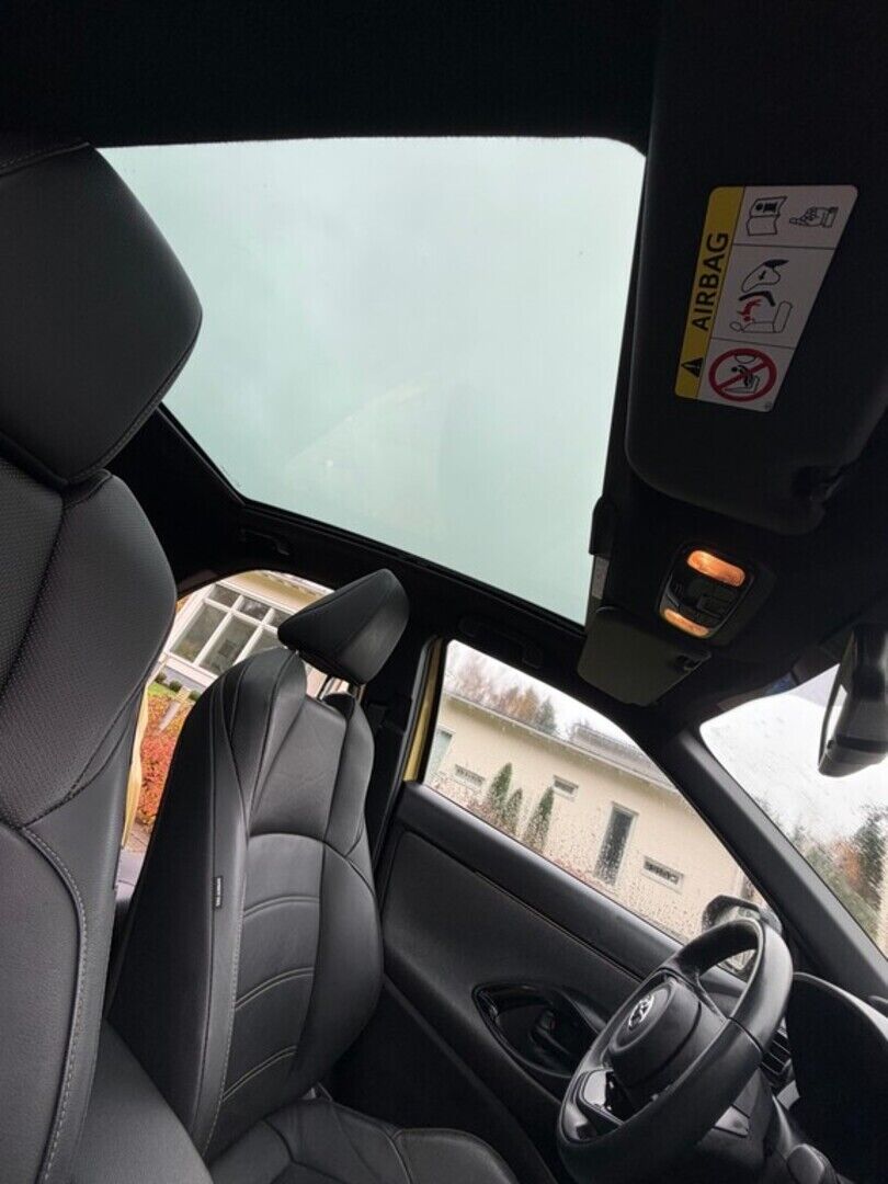 Toyota Yaris Cross 2022 Keltainen