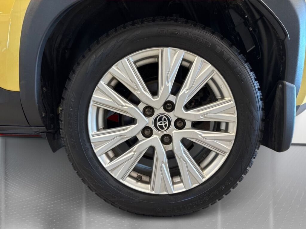 Toyota Yaris Cross 2022 Keltainen