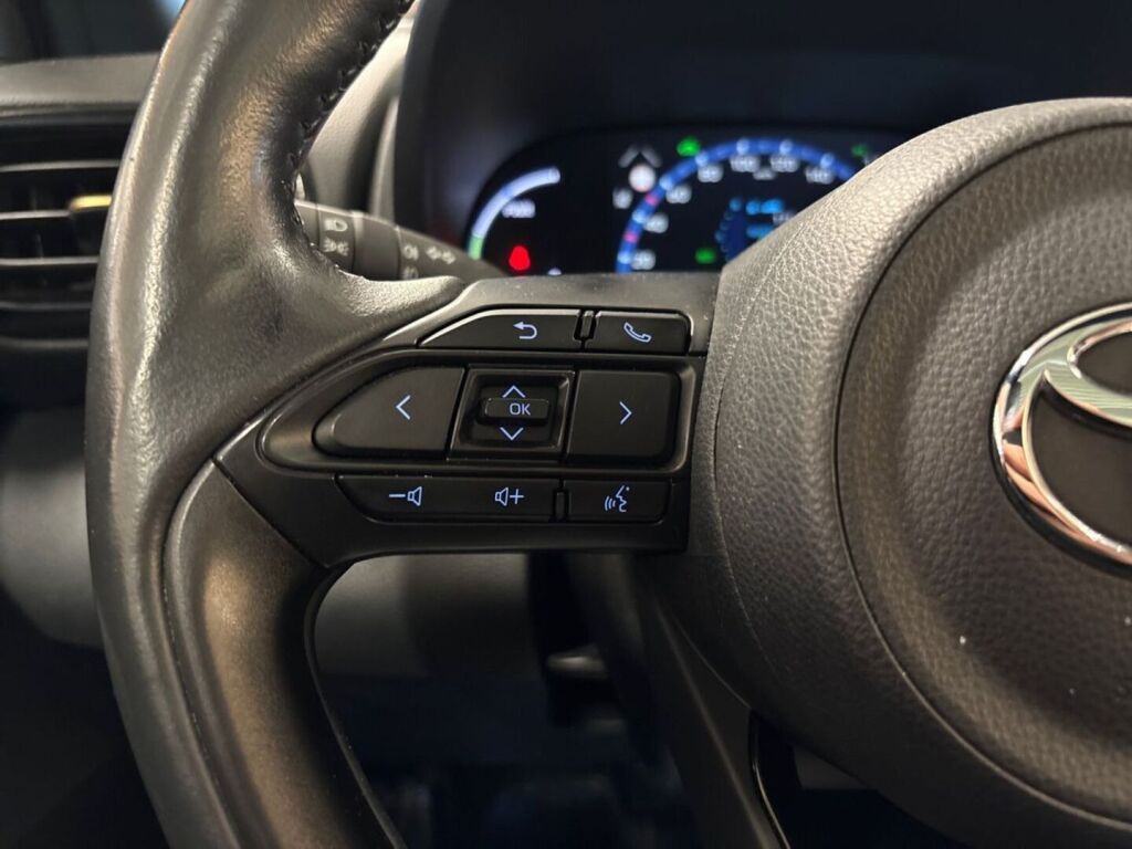 Toyota Yaris Cross 2022 Keltainen