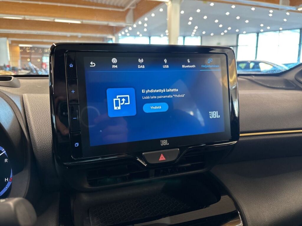 Toyota Yaris Cross 2022 Keltainen