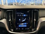 Volvo V60 2022 Musta