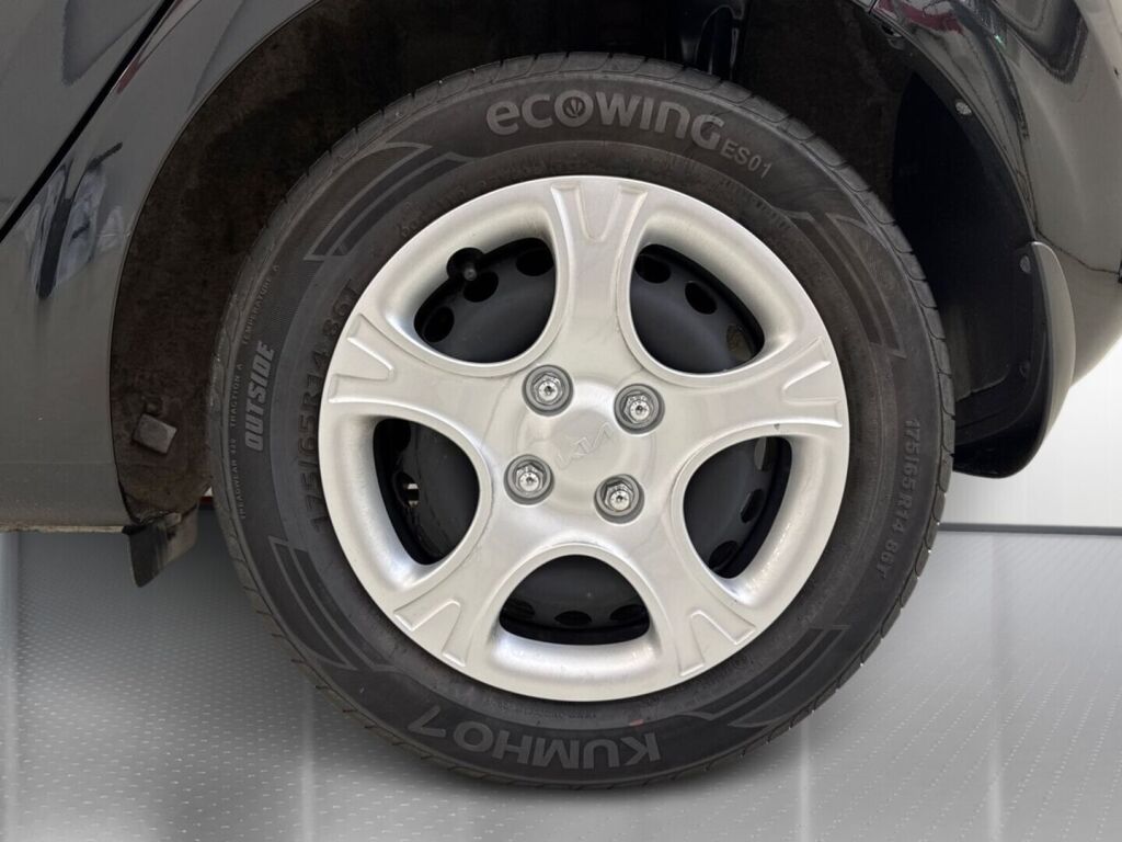 Kia Picanto 2022 Musta
