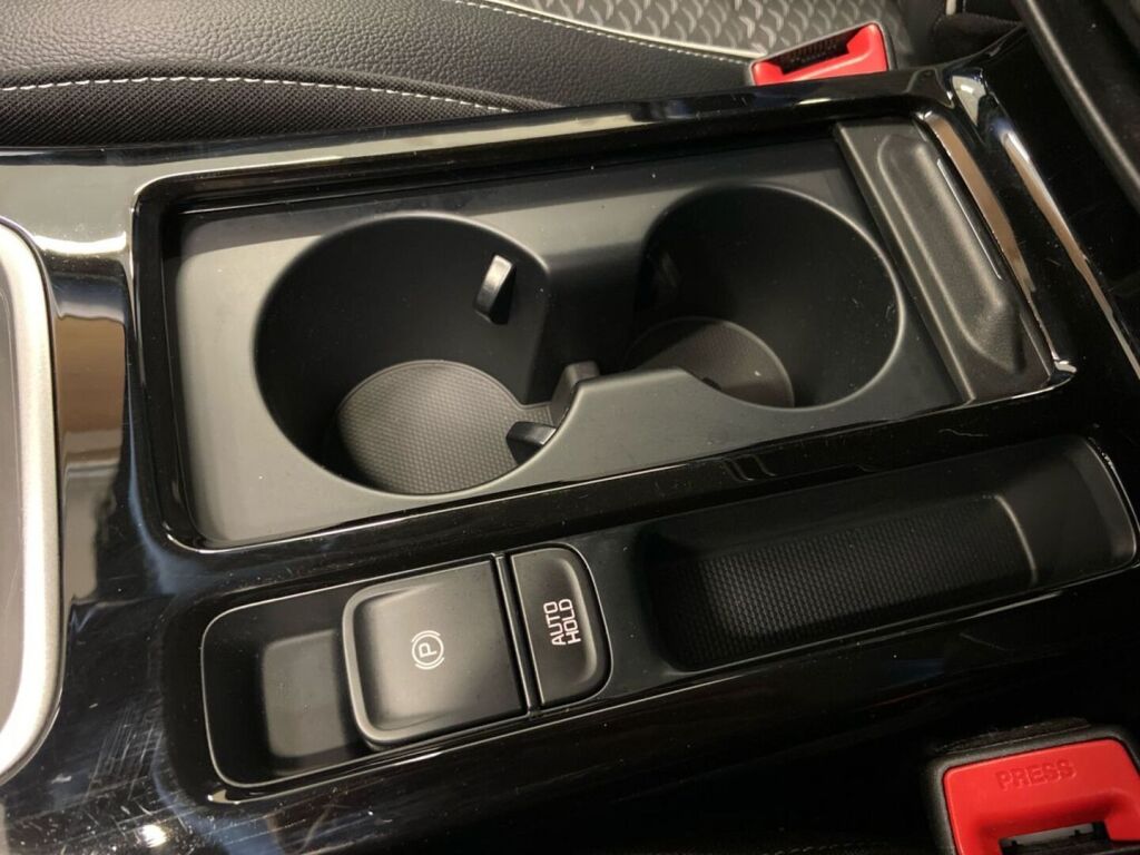 Kia XCeed 2023 Musta