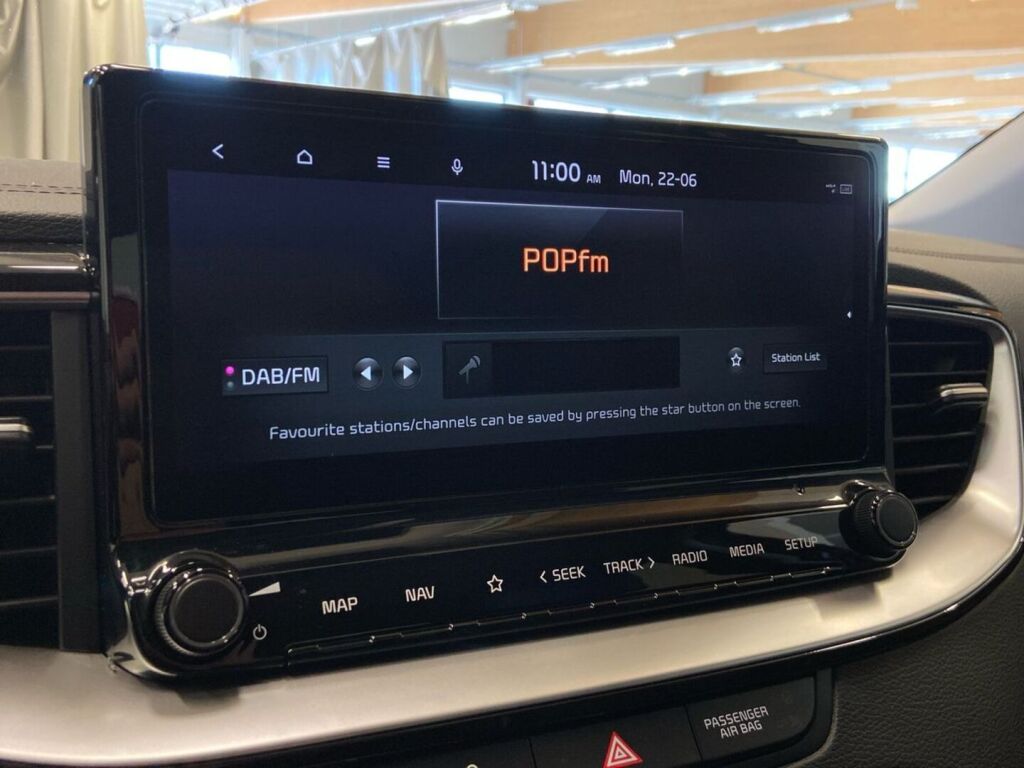 Kia XCeed 2023 Musta