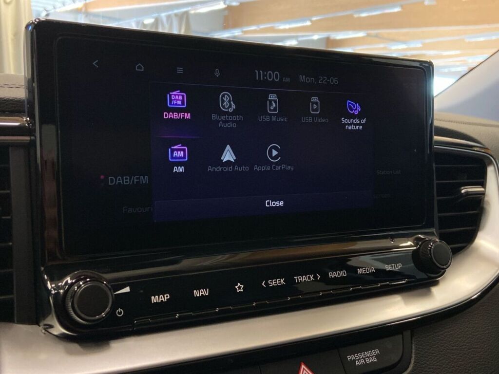 Kia XCeed 2023 Musta