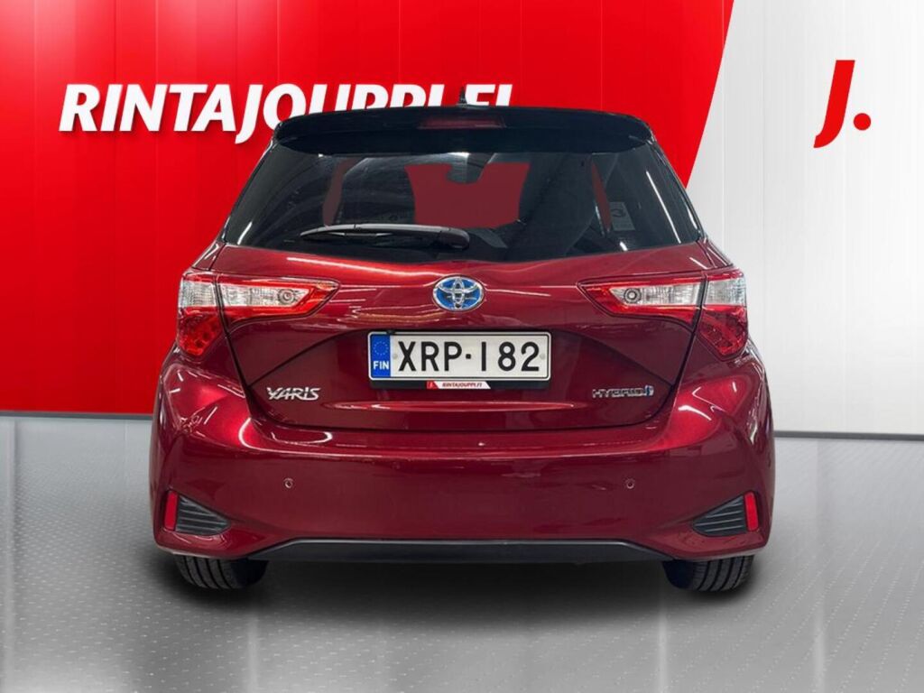 Toyota Yaris 2020 Punainen