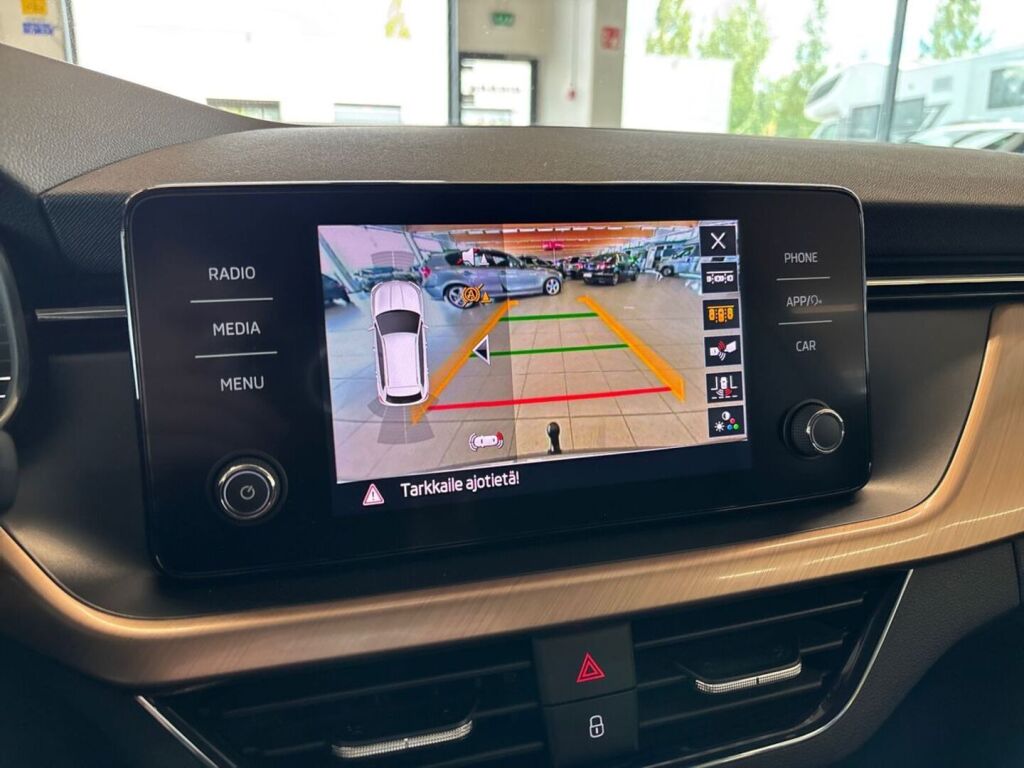 Skoda Kamiq 2023 Harmaa