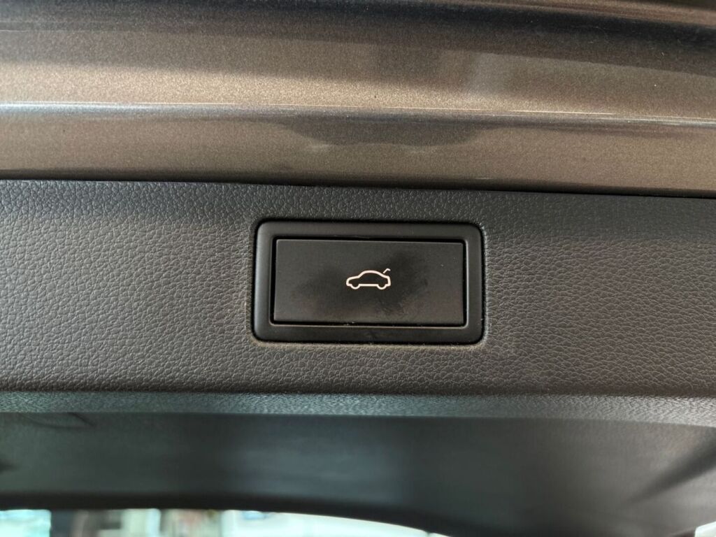 Skoda Kamiq 2023 Harmaa