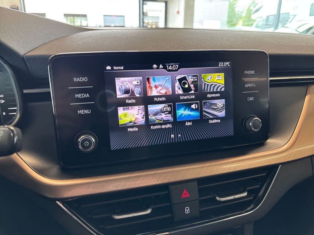 Skoda Kamiq 2023 Harmaa