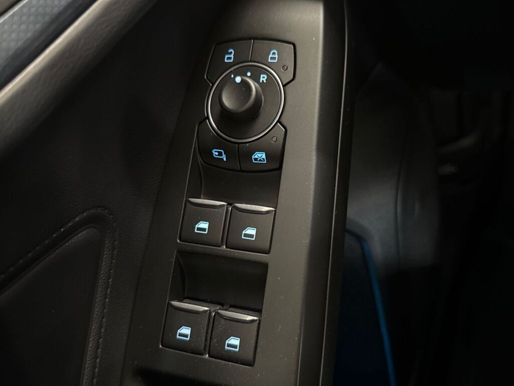 Ford Focus 2023 Harmaa