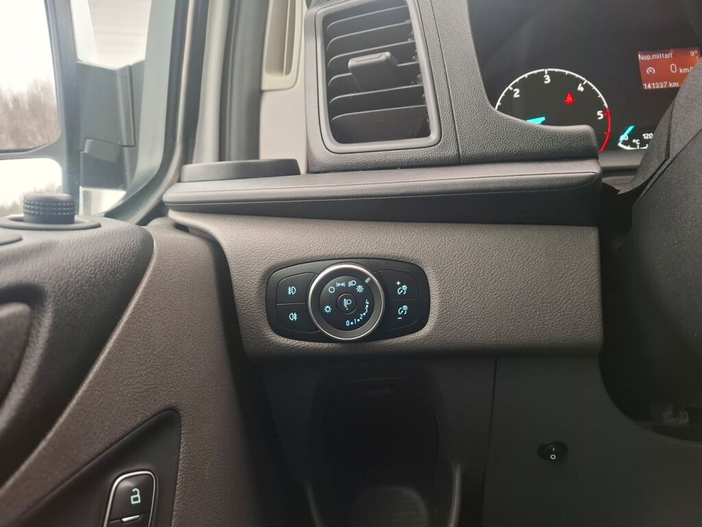 Ford Transit Custom 2018 Valkoinen