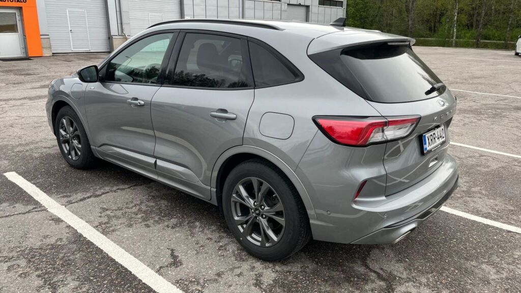 Ford Kuga 2020 Harmaa