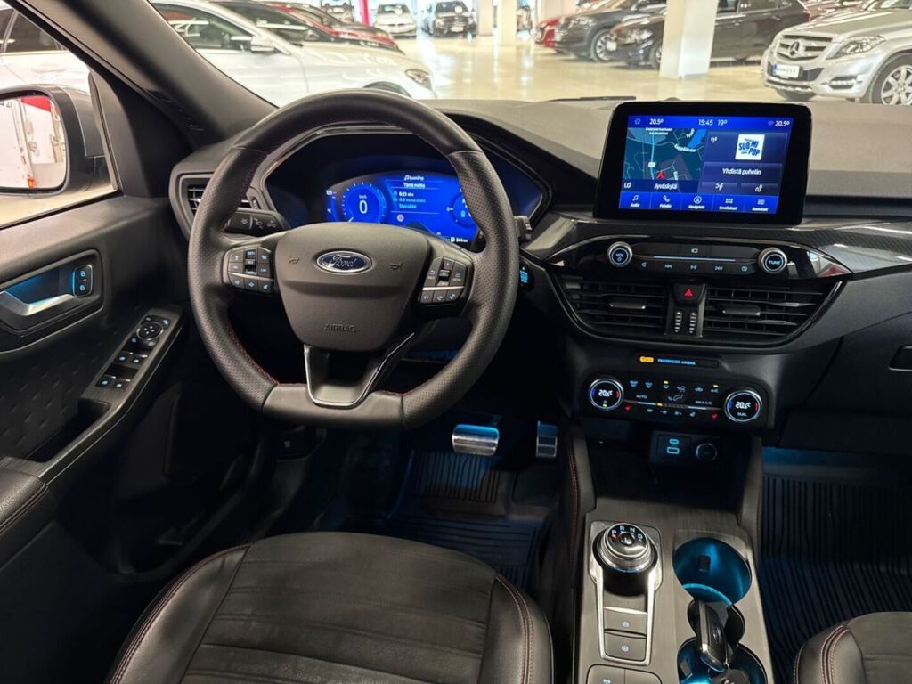 Ford Kuga 2020 Harmaa