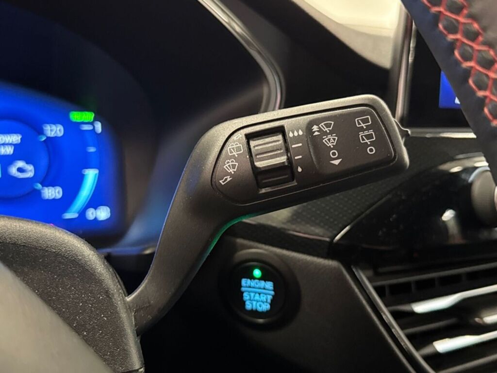 Ford Kuga 2020 Harmaa