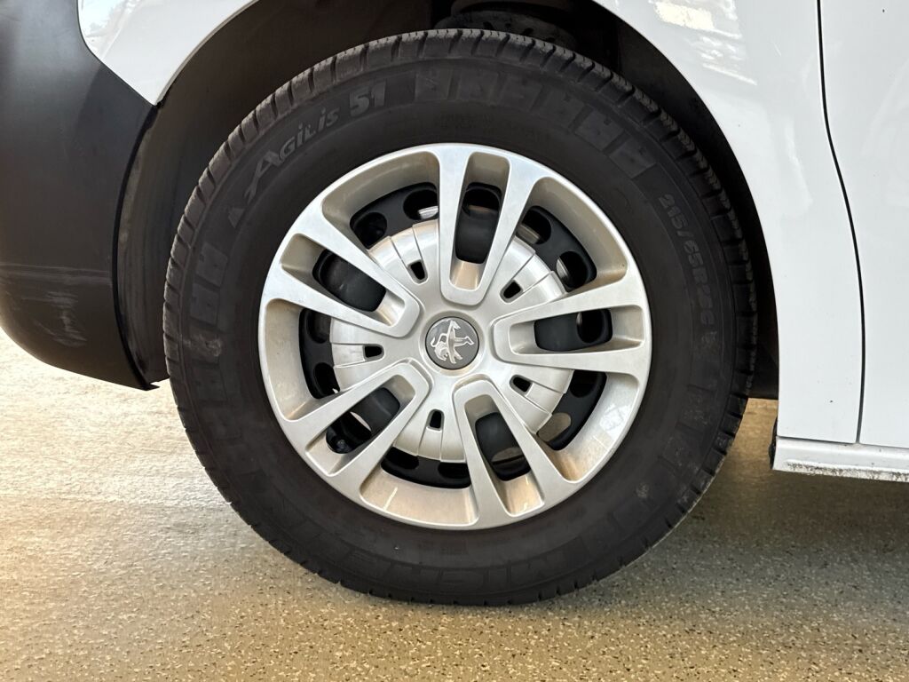 Peugeot Expert 2023 Valkoinen