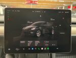 Tesla Model Y 2023 Musta