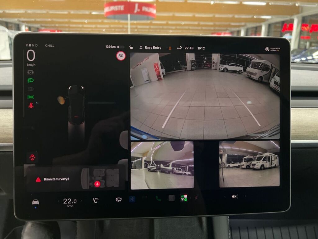 Tesla Model Y 2023 Musta