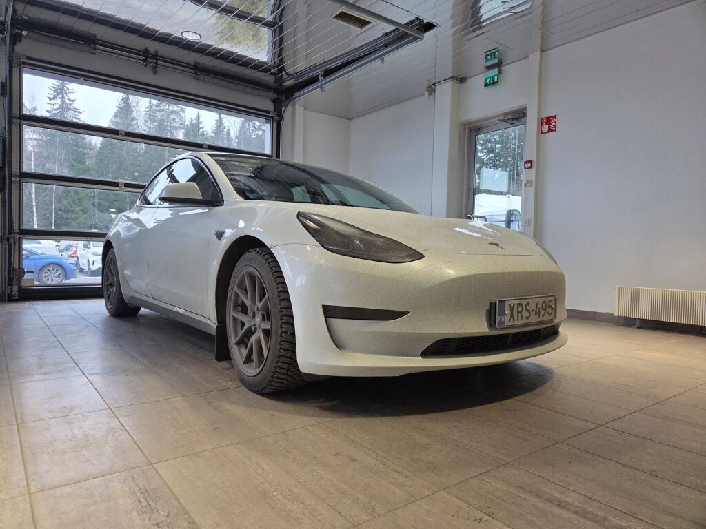 Tesla Model 3 2023 Valkoinen