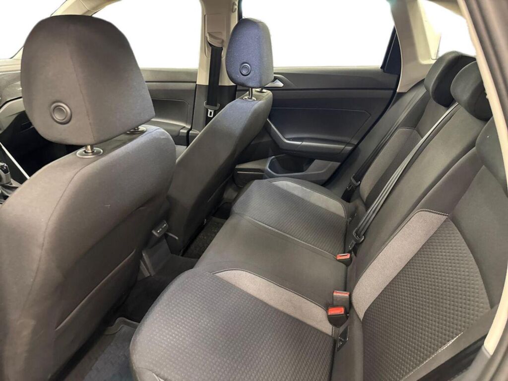 Volkswagen Taigo 2023 Harmaa