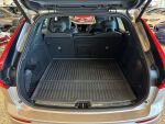 Volvo XC60 2023 Ruskea (beige)