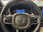 Volvo XC60 2023 Musta
