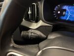 Volvo XC60 2023 Musta
