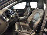 Volvo XC60 2023 Musta