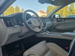 Volvo XC60 2023 Valkoinen