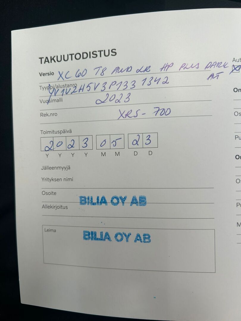 Volvo XC60 2023 Sininen metalli(Denim Blue)
