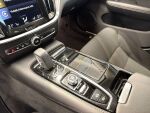 Volvo V60 2021 Musta