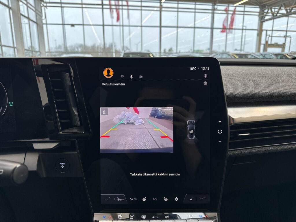 Renault Megane 2024 Musta