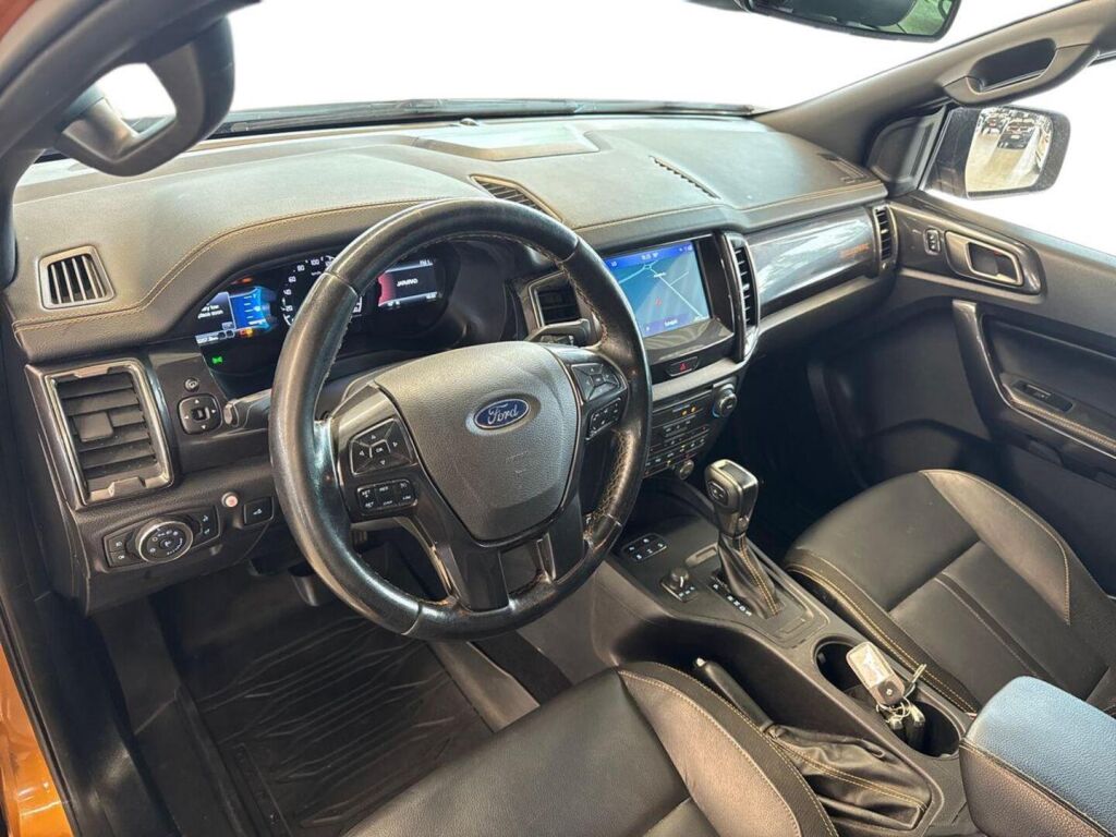 Ford Ranger 2021 Oranssi