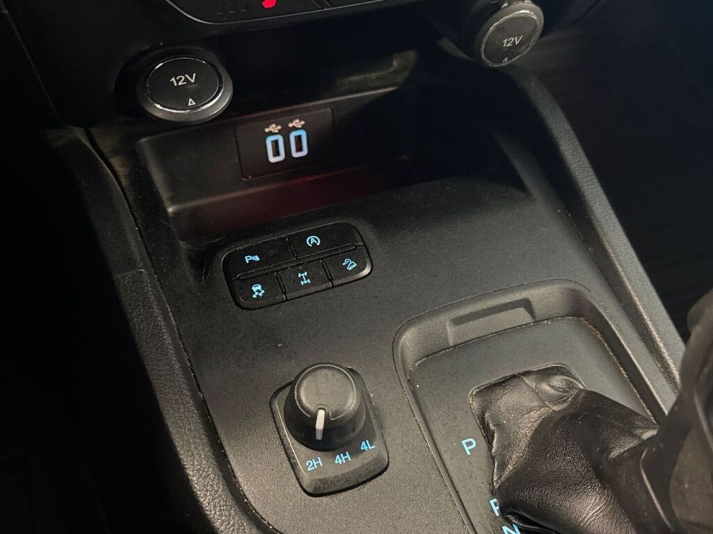 Ford Ranger 2021 Oranssi