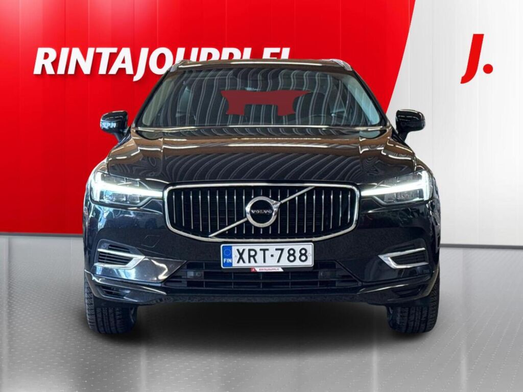 Volvo XC60 2021 Musta