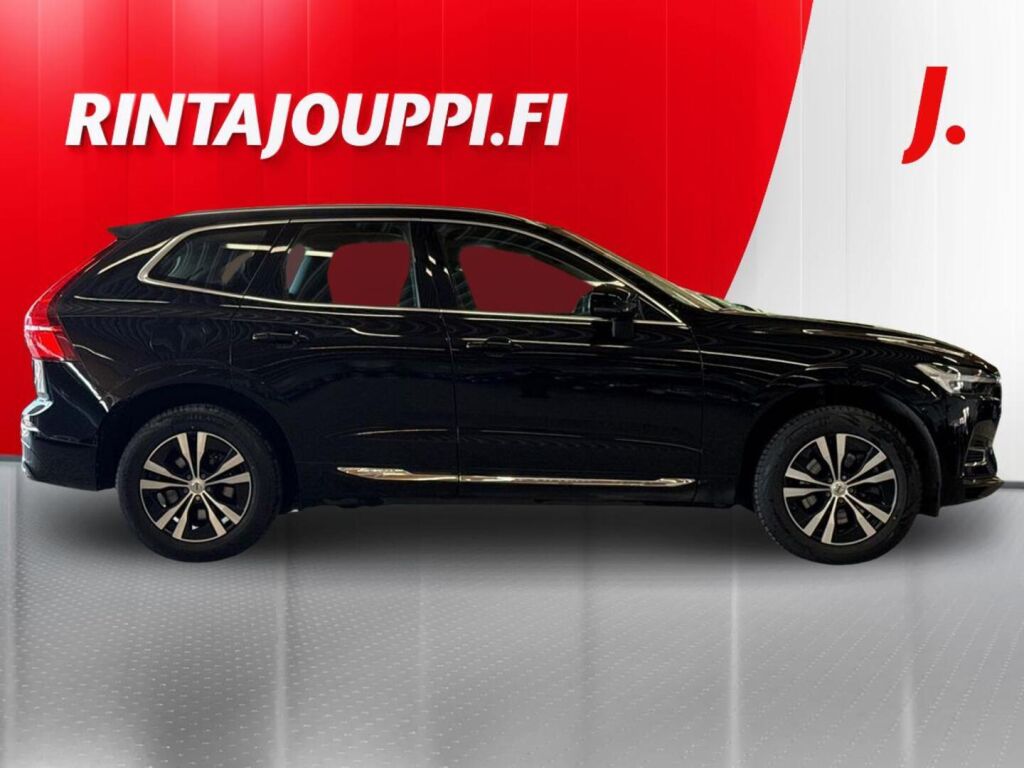 Volvo XC60 2021 Musta