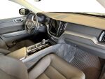 Volvo XC60 2021 Musta