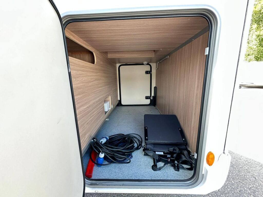 Bürstner Ixeo Time IT 726 J.Edition 2020 Harmaa