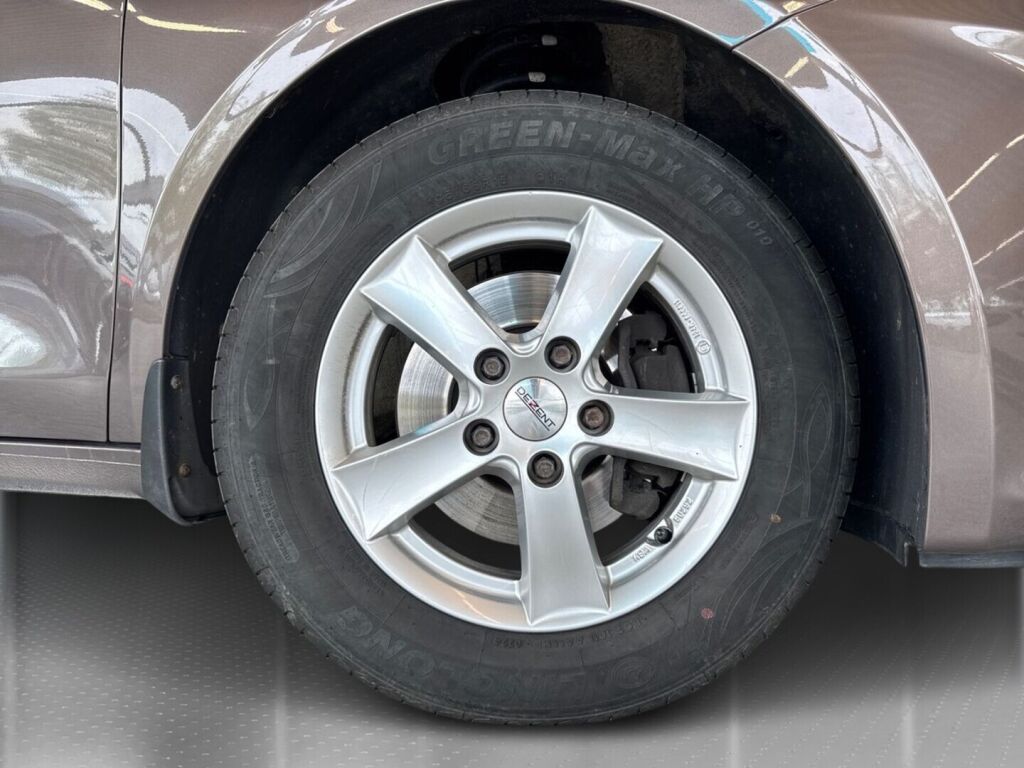 Kia Ceed 2020 Ruskea (beige)