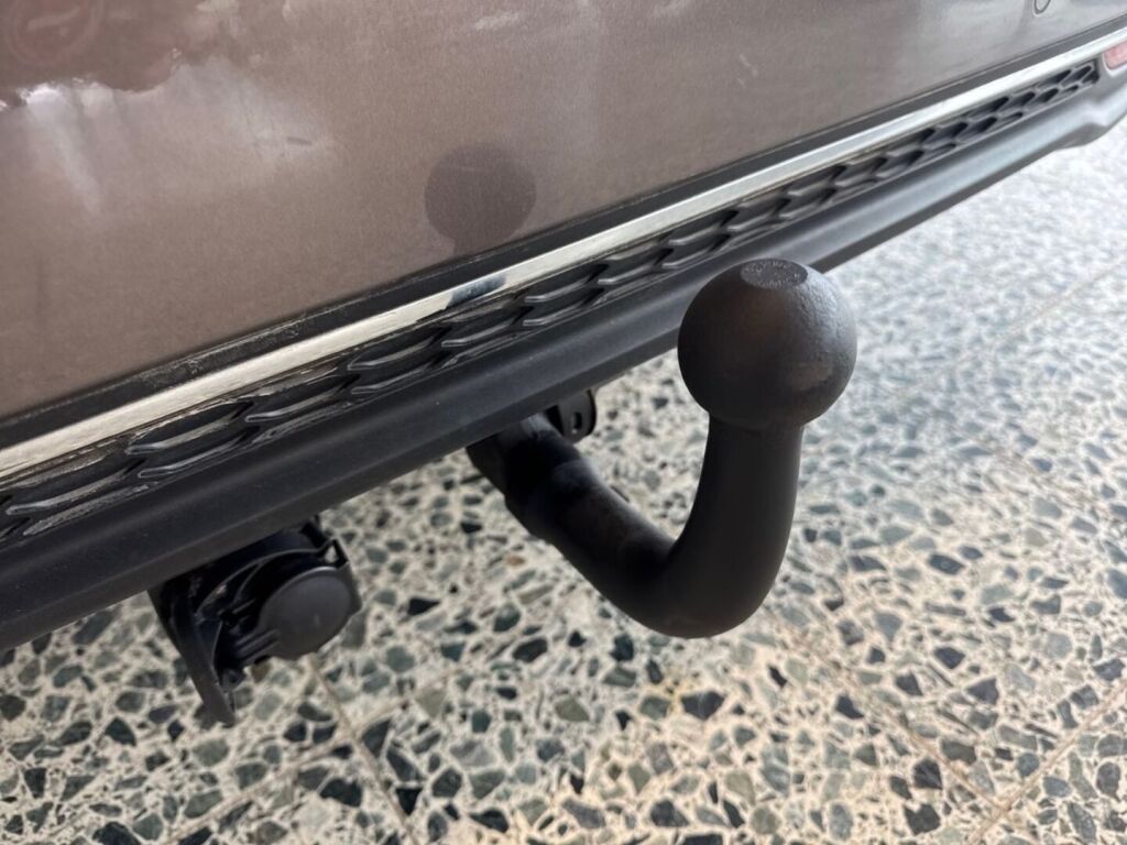 Kia Ceed 2020 Ruskea (beige)