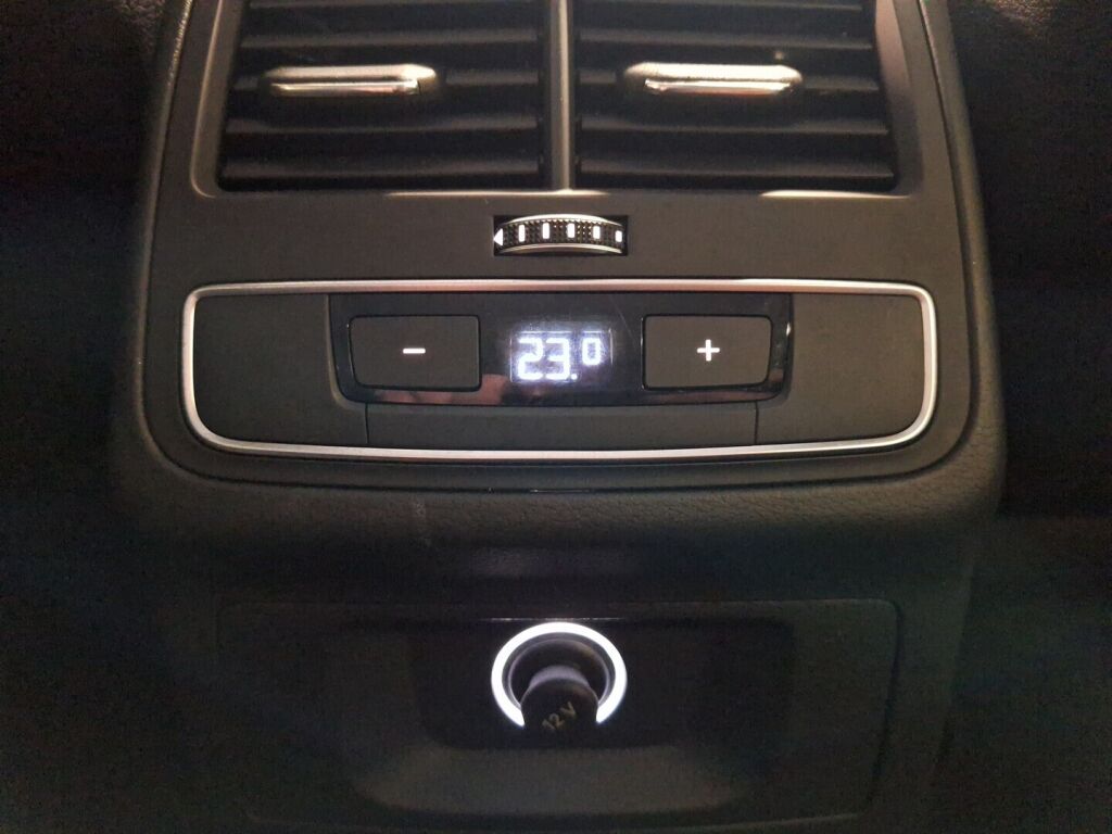 Audi A4 2020 Valkoinen