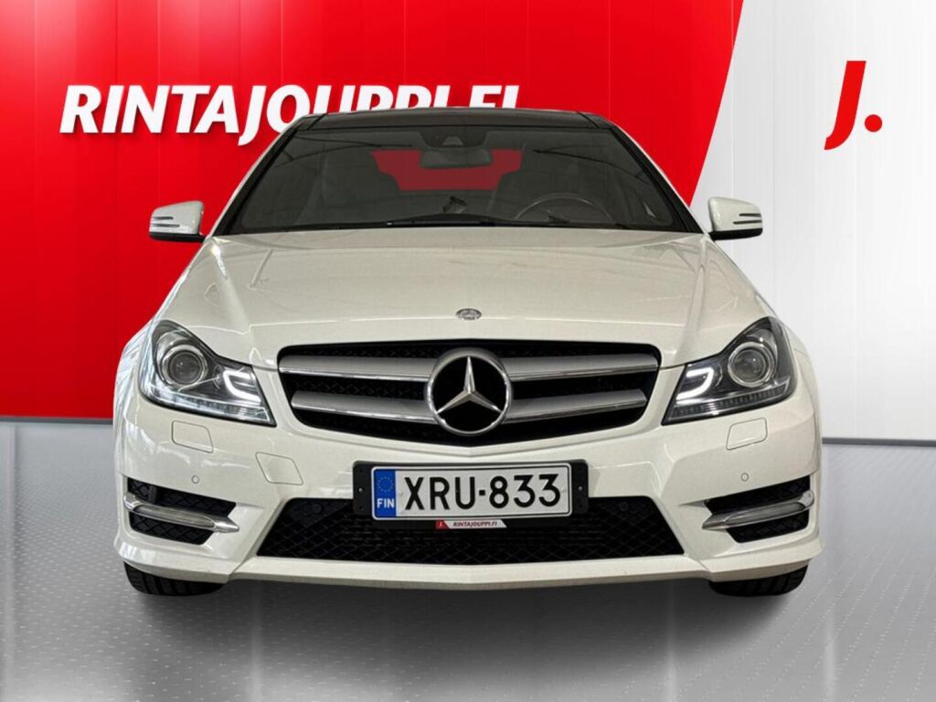 Mercedes-Benz C 2011 Valkoinen