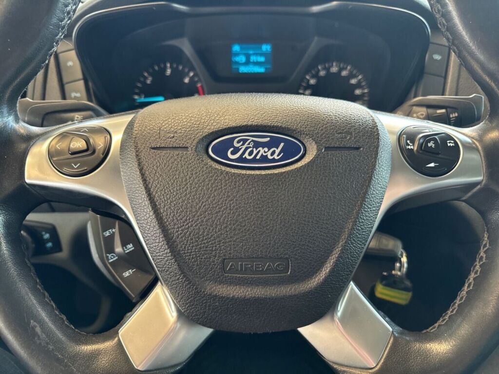 Ford Transit 2018 Valkoinen