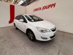 Opel Astra 2011 Valkoinen