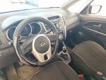 Kia Venga 2011 Punainen
