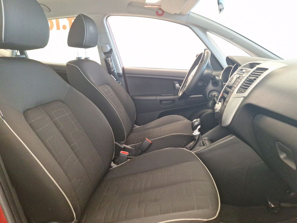 Kia Venga 2011 Punainen