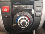 Kia Venga 2011 Punainen