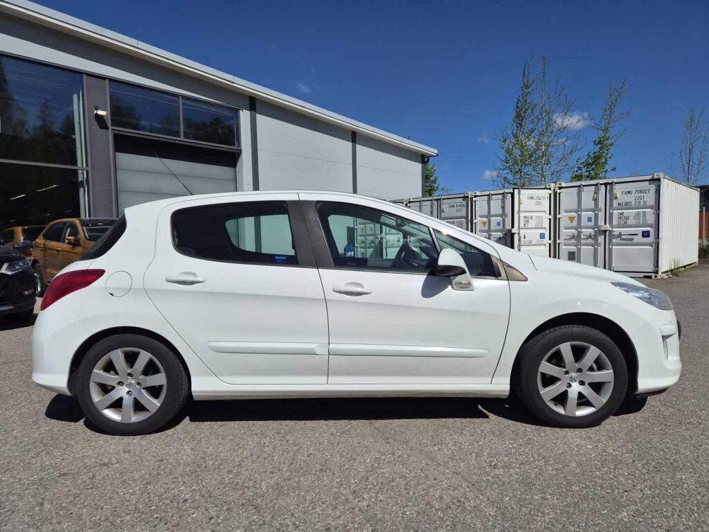 Peugeot 308 2011 Valkoinen