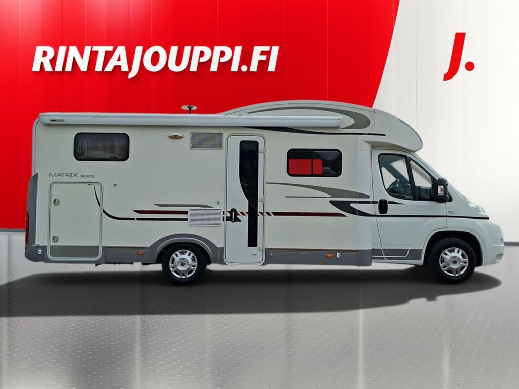 Adria Matrix Plus 680 SL 2011 Valkoinen