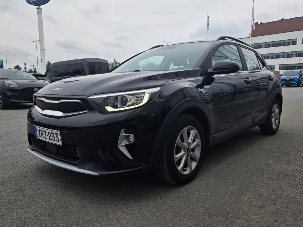 Kia Stonic 2021 Musta